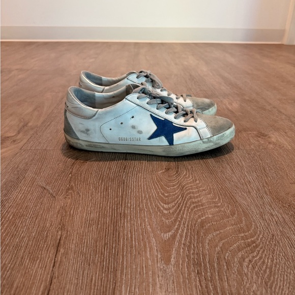 Golden Goose Super Star Sneaker. Leather upper, suede star and heel. Silver tab - Picture 1 of 5